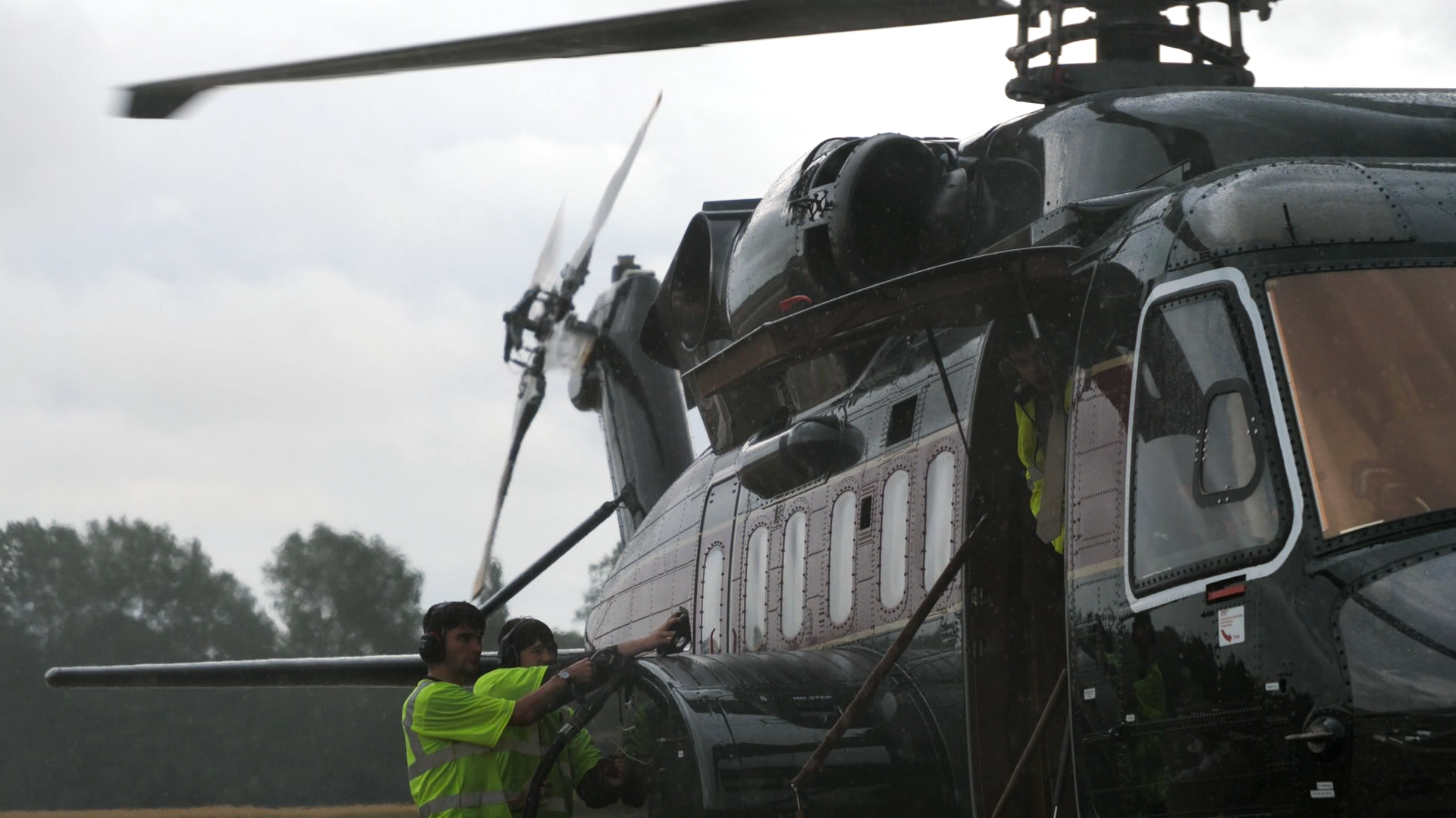 Rotors Running Refuel